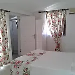 Yarimada Tatil Evi 3* Селемие