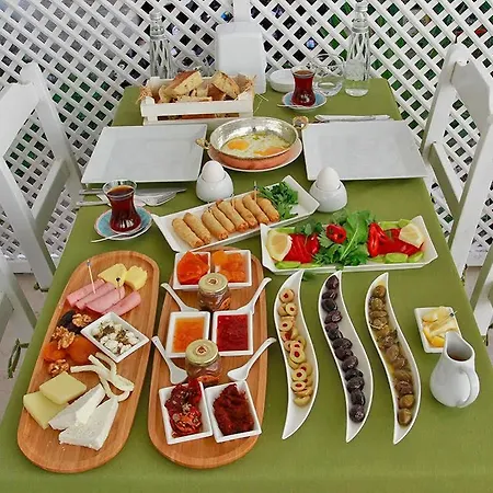 Yarimada Tatil Evi Селемие