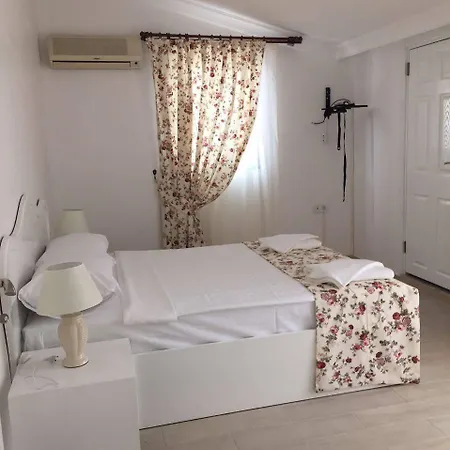 Yarimada Tatil Evi Hotel 3*