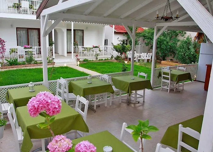 Yarimada Tatil Evi 3* السليمية