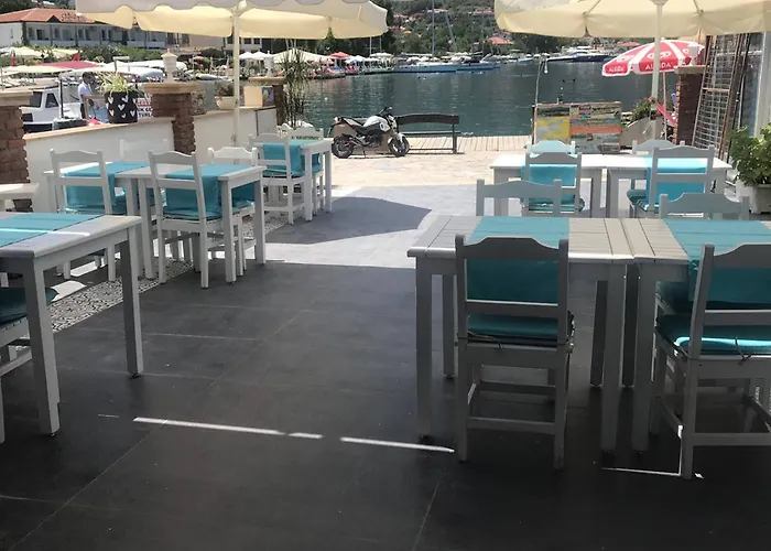 Yarimada Tatil Evi 3* السليمية