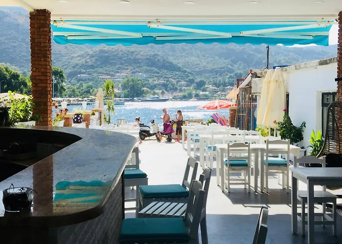 فندق Yarimada Tatil Evi 3*